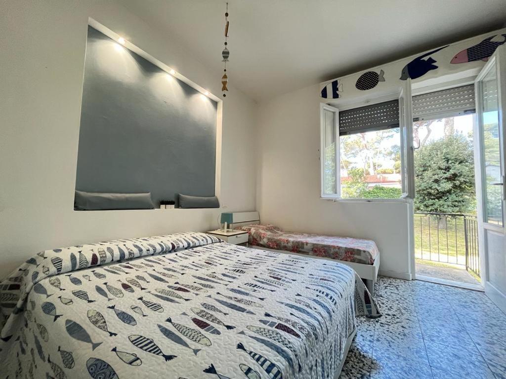 Pineta Apartament 蒂勒尼亚 外观 照片