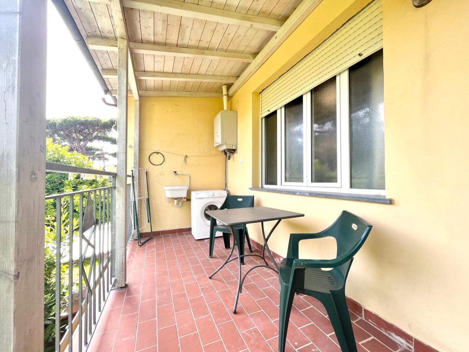 Pineta Apartament 蒂勒尼亚 外观 照片